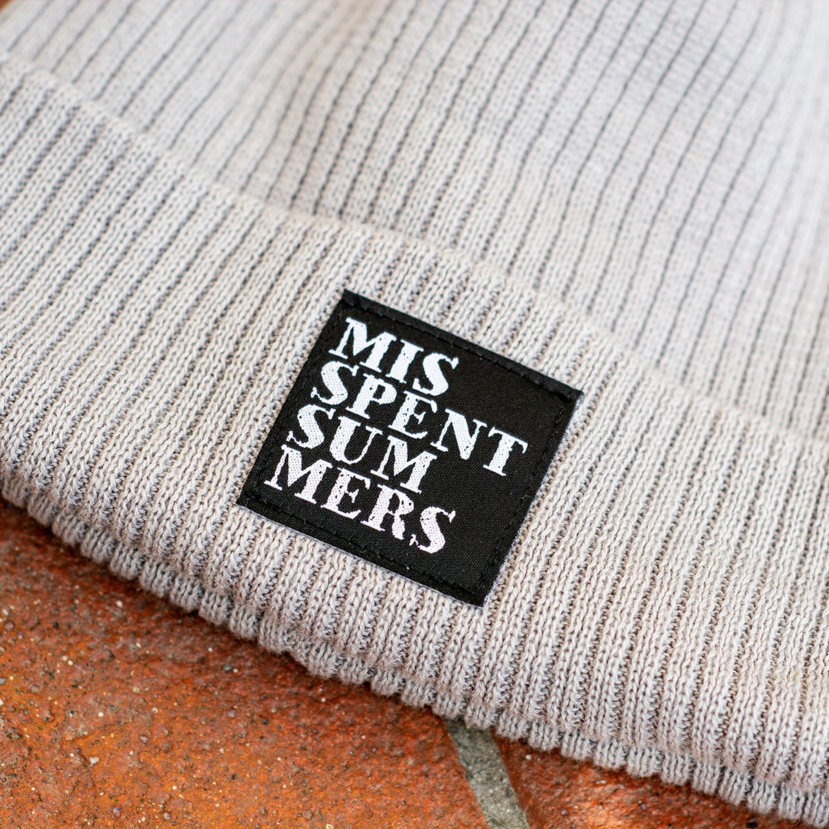 CLASSIC PATCH BEANIE GREY
