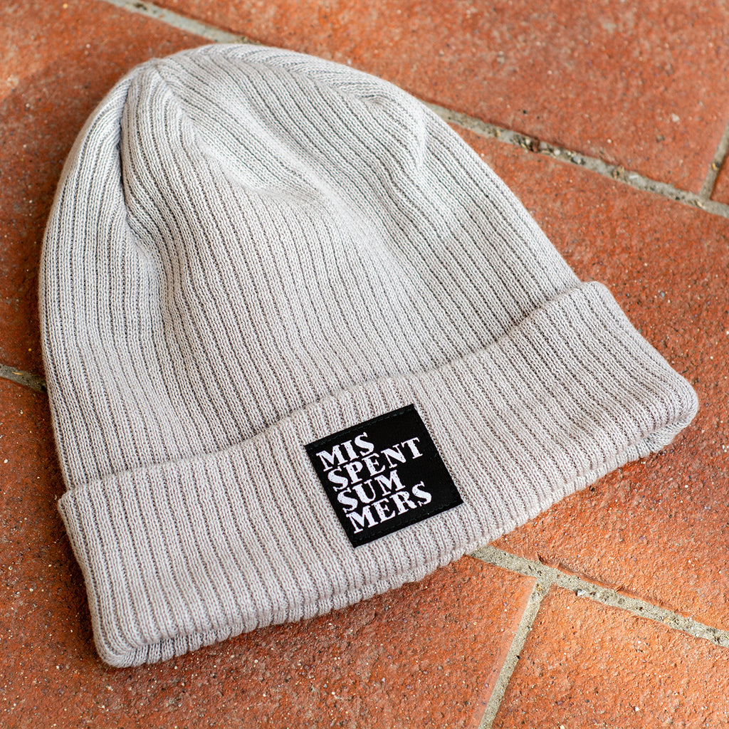 CLASSIC PATCH BEANIE GREY