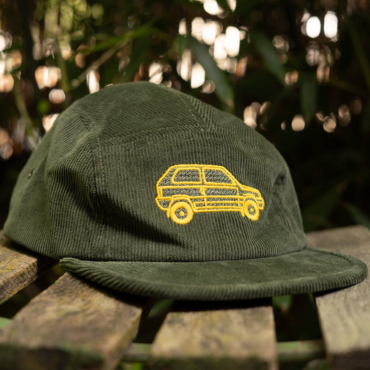 PANDA EMBROIDERED CORD CAP GREEN