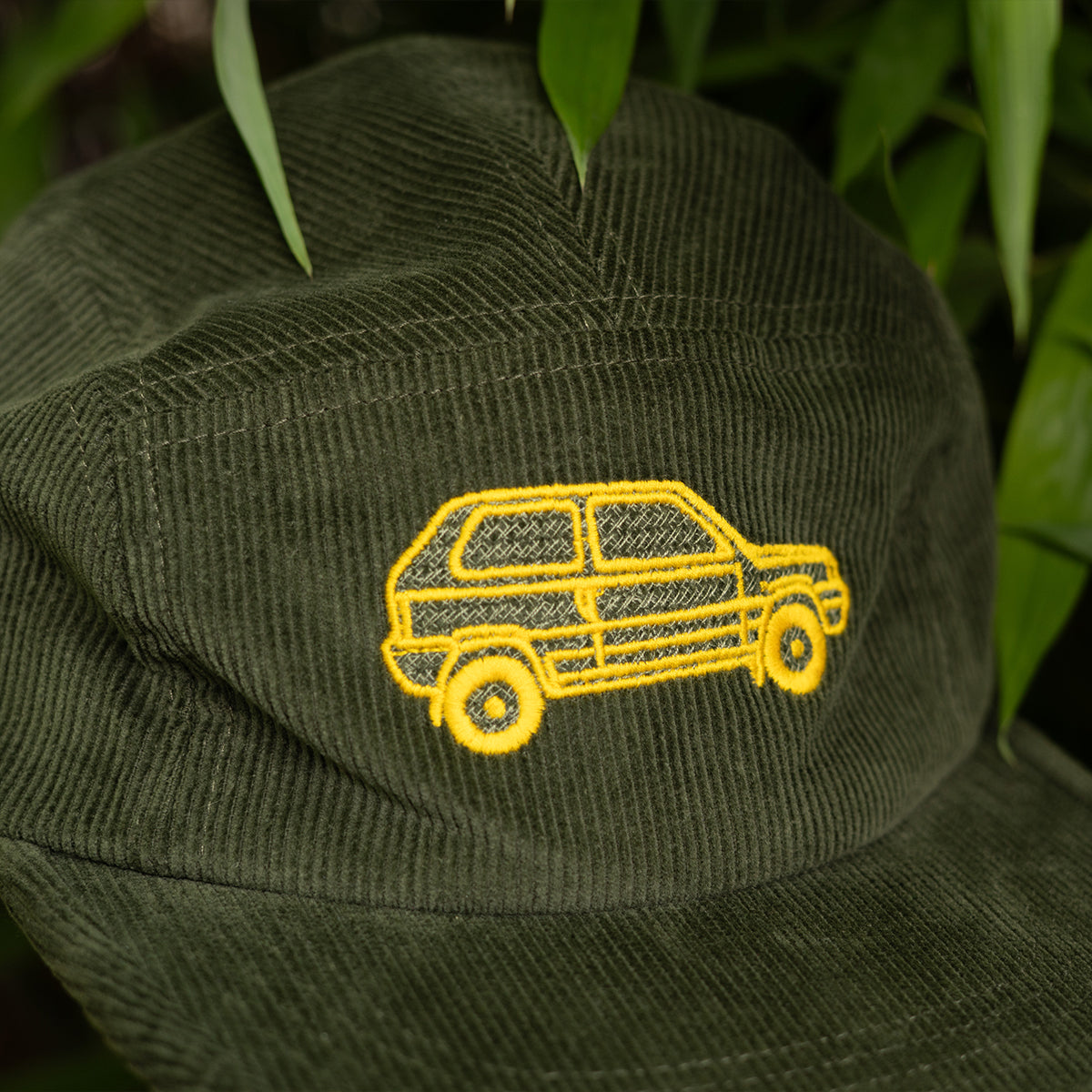 PANDA EMBROIDERED CORD CAP GREEN
