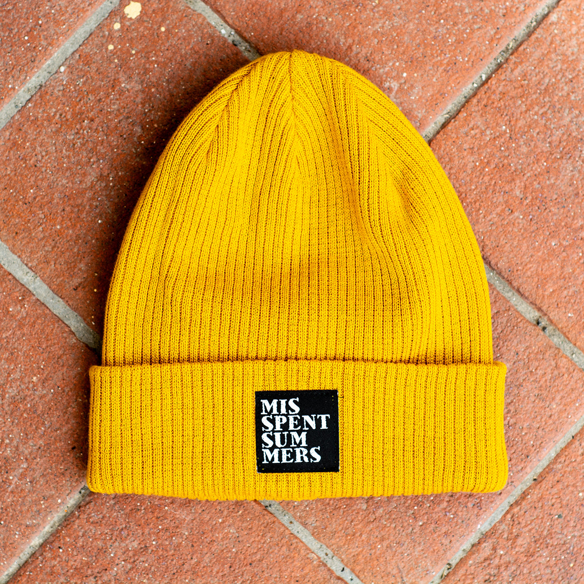 CLASSIC PATCH BEANIE MUSTARD
