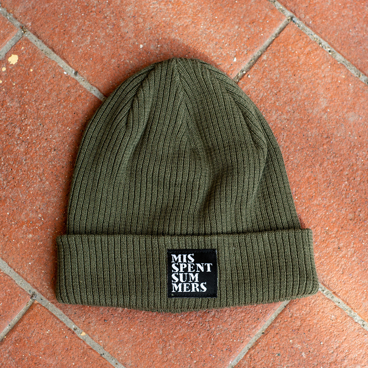 CLASSIC PATCH BEANIE OLIVE