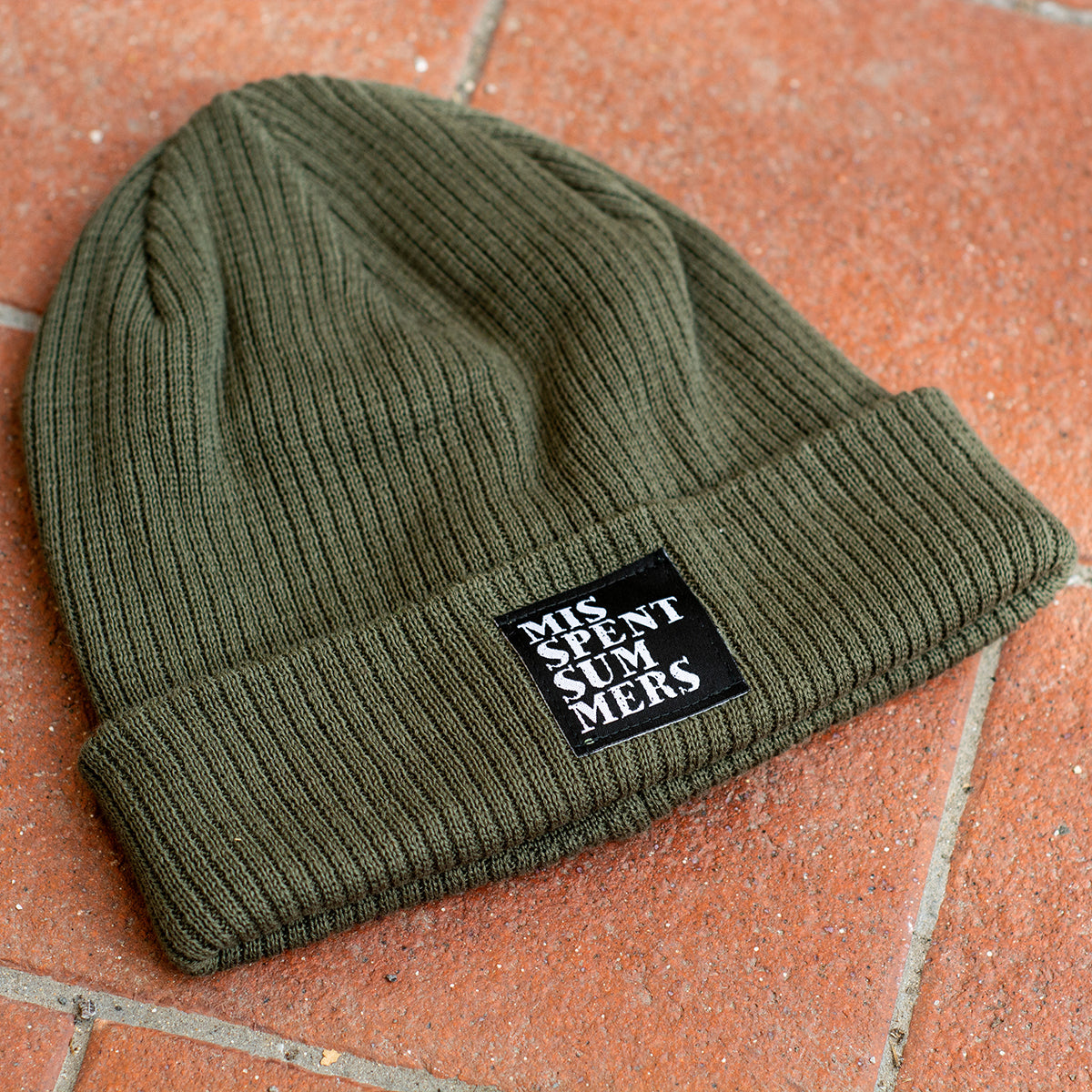 CLASSIC PATCH BEANIE OLIVE