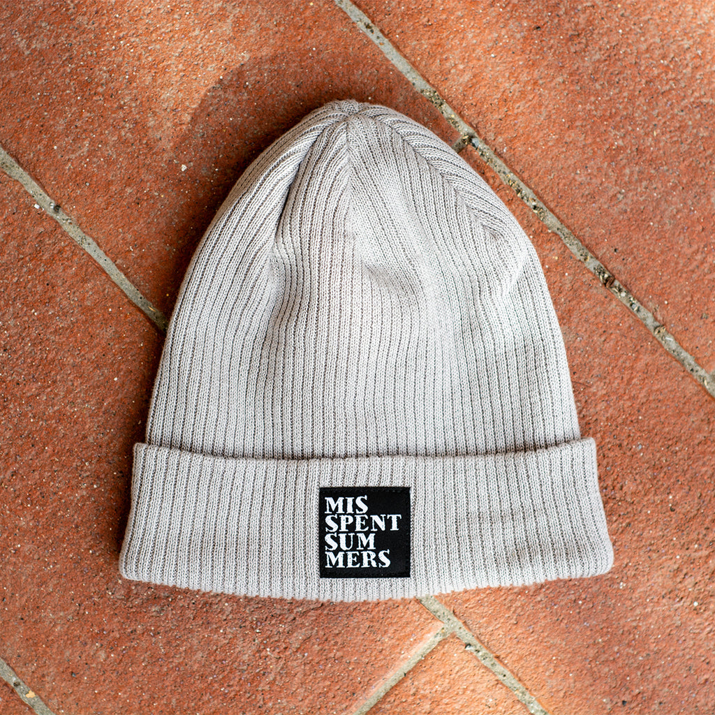 CLASSIC PATCH BEANIE GREY